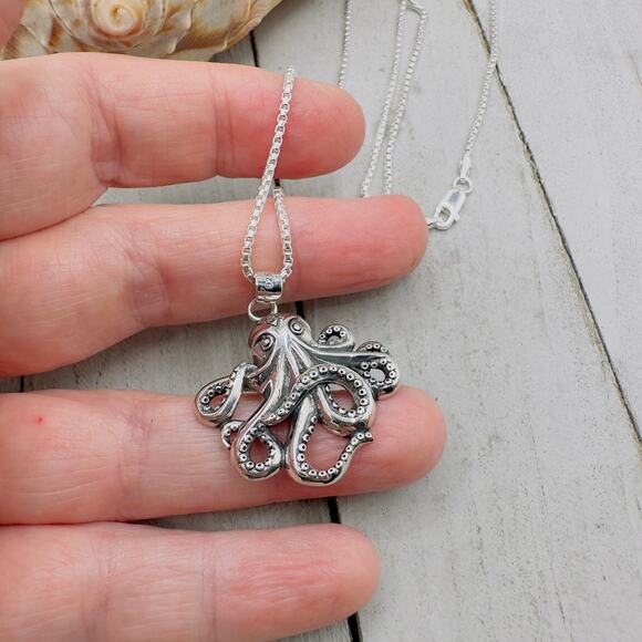Octopus Sterling Silver Necklace Rounded Box Chain - Picture 5 of 11
